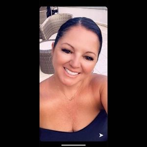 Meet your Posher, Bella